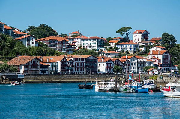 Les joyaux de ciboure : vos locations de vacances parfaites